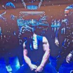 Tiger Shroff Instagram – Take a seat…showtime ✨🌪️ @filmfare @caesar2373