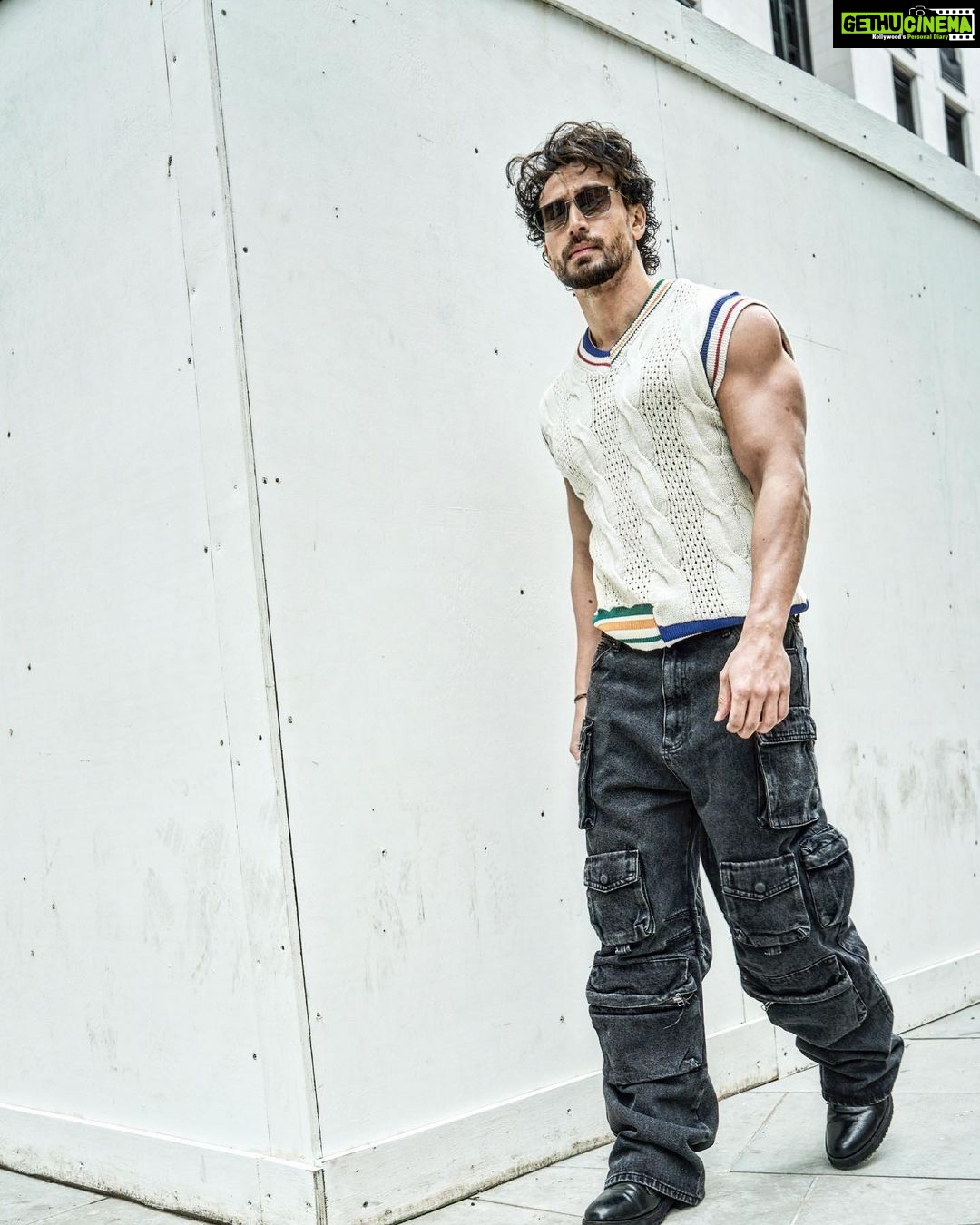 Tiger Shroff Instagram - What you lookin at… 📸 @deovaltrivedi51