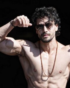 Tiger Shroff Instagram - ☀️💭📸 @bhushangavasofficial