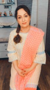 Upasana Singh Instagram - Friends if we want to stop this cruelty then we all have to stand together for this cause.Menka gandhi ji is trying for amendment prevention to cruelty act.For that we have to send 10 lakhs emails to prime minister and parshottam Rupaal ji ( union cabinet minister of fisheries).This campaign starts from today.If we all try then we can stop this cruelty.🙏🌷