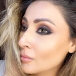 Urvashi Dholakia Instagram - KYA SAMJHE ? 😍💋 : : #urvashidholakia #reels #dialogue #reelsinstagram #makeup #eyes #style #reelitfeelit #reelkarofeelkaro #reelsindia #love