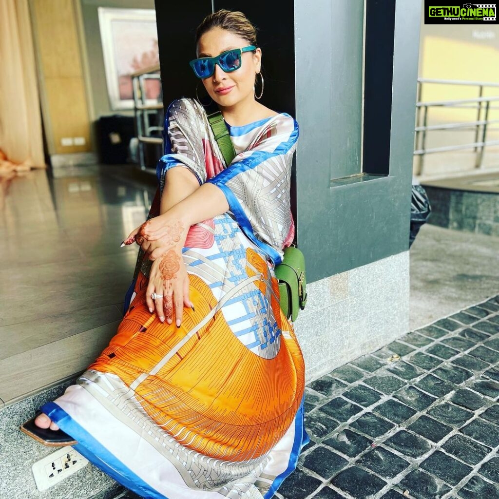 Urvashi Dholakia Instagram - Let your life be filled with COLOUR ✨❤ : : #urvashidholakia #candid #holiday #memories #vacay #mode #lovemyself #lovemylife #blessed #gratitude #💕 #🧿 Thailand
