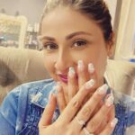 Urvashi Dholakia Instagram – Welcoming the much awaited MUMBAI MONSOONS ☔️ WITH THIS AWESOME NAIL ART BY @umikasnailsandmore 😍😍😍😍😍😍 
:
:
Thank u @umikapv 
:
#urvashidholakia #nails #extensions #nailart #cloud #skyblue #lovingit #😍