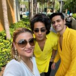 Urvashi Dholakia Instagram - Sirf Tum 😍❤️😍 @kshitijdholakia @sagardholakia 🧿✨❤️ : : #urvashidholakia #family #holiday #mysons #love #gratitude #blessed #🙏🏻 #💕 Avani+ Hua Hin Resort