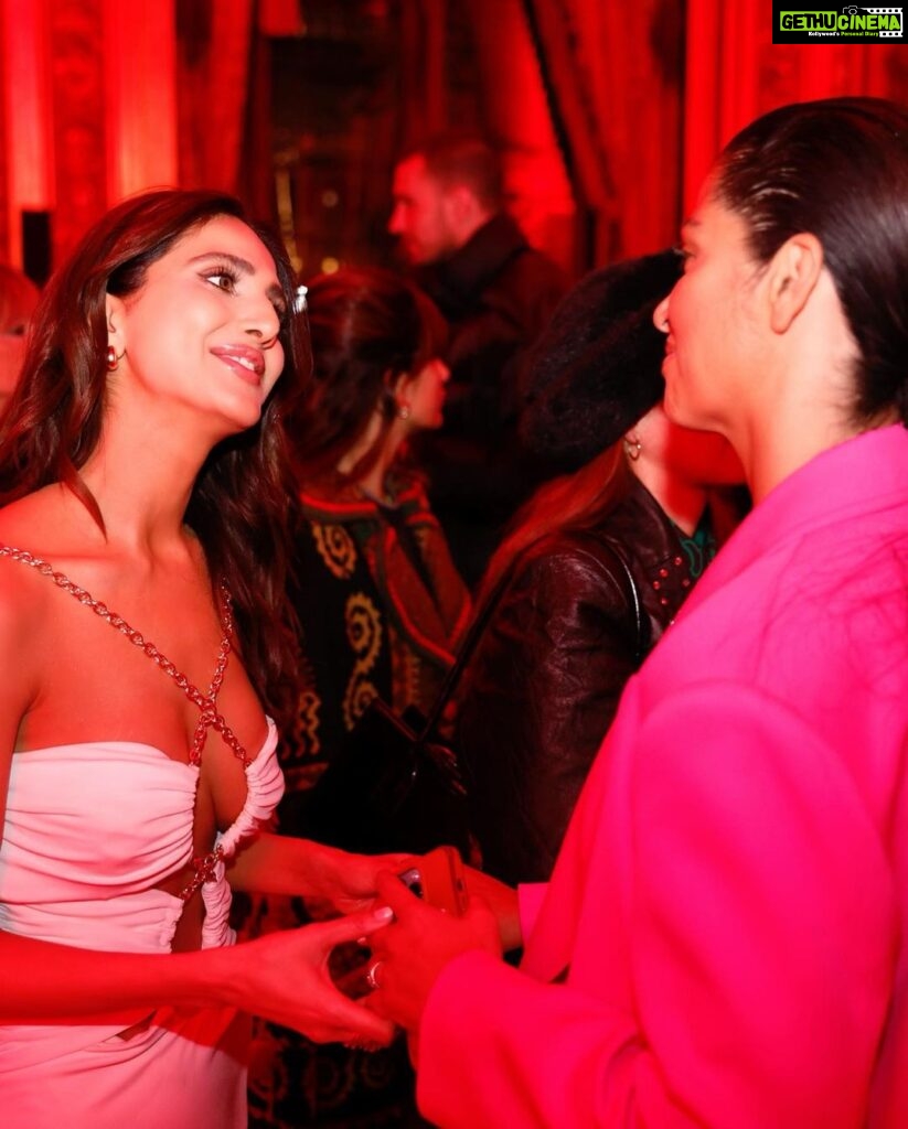Vaani Kapoor Instagram - Dundas you beut! What a show! ⭐️ Pleasure to discover your world up close!! @peter_dundas @dundasworld #ParisFashionWeek #PFW Paris, France