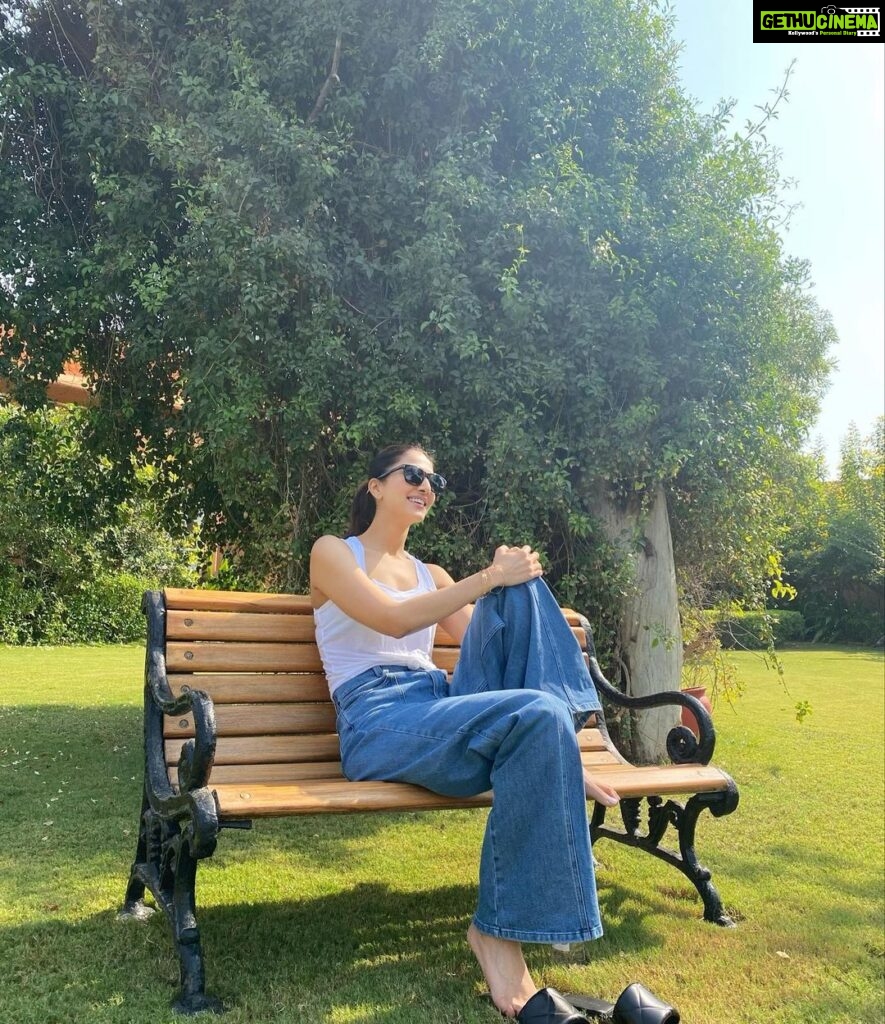 Vaani Kapoor Instagram - 🌍 🤍