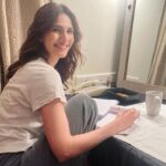 Vaani Kapoor Instagram - Don’t get fooled by the smile .. bracing myself for the night shift 😶‍🌫️ 📸: @meherakolahofficial