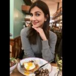Vaani Kapoor Instagram – To see is to devour ! Unholy act @holybellycafe 🫢