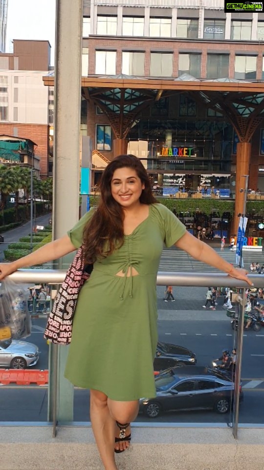 Vahbbiz Dorabjee Instagram - Evening's In #thailand #shopping #chillin #eating.. CentralWorld