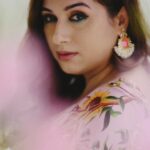 Vahbbiz Dorabjee Instagram - Sneak Peak..Coming Soon🙂🌸