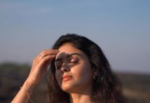 Vaibhavi Shandilya Instagram - Beauty of life is being in the moment ⭐️ Sun bathing for the last time in 2022 #2022 #bye2022 #liveinthemoment 📸 @debobroto001 Mumbai, Maharashtra