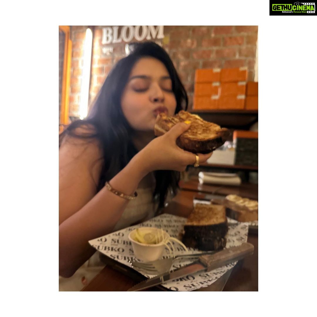 Vaibhavi Shandilya Instagram - Must scroll all the way to the left to see my reaction to this place. In the meanwhile- Virtually indulge in a heavenly feast of flavors and aromas with me at @subkocoffee - from the rich and nutty hazepresso babka to the savory the green one chicken sandwich and bacon and caramelized onion sandwich, to the sweet and satisfying sourdough almond butter toast with sliced bananas. Wash it all down with our refreshing iced coffee (strong) or velvety honey cappuccino. #café #cafelove #coffee #sandwhich #toast #babka #subko #bandra Mumbai, Maharashtra