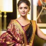 Vaibhavi Shandilya Instagram - A mother's love, woven into every thread. This saree is more than just a piece of clothing – it's a symbol of the love and sacrifice that my mom has shown for me. 🎥 @vivid_snaps_art_n_photography #saree #sareelove