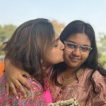 Vanitha Vijayakumar Instagram - Our #arisimootai our princess out baby has grown up to be 14 today… most loveable most kind most humble and most honest child .. my best friend and definitely my mom in Hyderabad… she is so talented and going to be so successful one day… need your blessings.. happy birthday papa my lil one forever my baby.. wish u everything u dream for … DREAM BIG .. ❤️🎂👍 @jaynitha_rajann