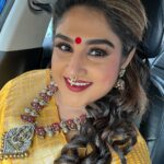 Vanitha Vijayakumar Instagram - #aneethi press meet promotions started full swing . Audio and trailer launch today at 630 @obus_d_terracotta_jewellery