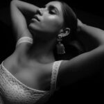 Veebha Anand Instagram - 📸 @rafique_sayed MUAH @mua_shwetavijay Stylist @khusshiii.k Photography assistant @vaibhav_gangawane @ritikk_singhh @rohen_dumbre @chirag.saga