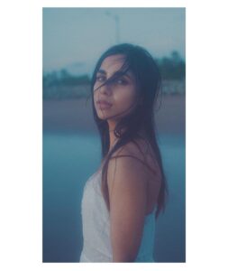 Veebha Anand Instagram - 🌊🏖️🕊️

@arrchitist 
@karishmaamatta