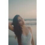 Veebha Anand Instagram - 🌊🏖️🕊️ @arrchitist @karishmaamatta