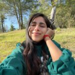 Veebha Anand Instagram - Chalo wapas!!😂🦋⛰️🤸‍♀️
