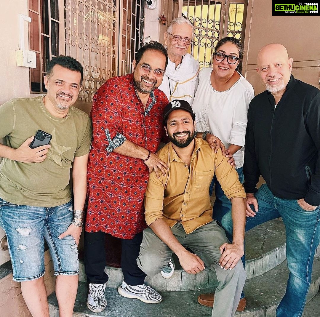 Vicky Kaushal Instagram - Can’t believe I got to be in the same room as them and see them create magic! 🎶 Gulzar Saab- SEL- Meghna. . #SAMबहादुर 1-12-2023.