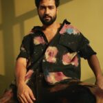 Vicky Kaushal Instagram - ✌🏽