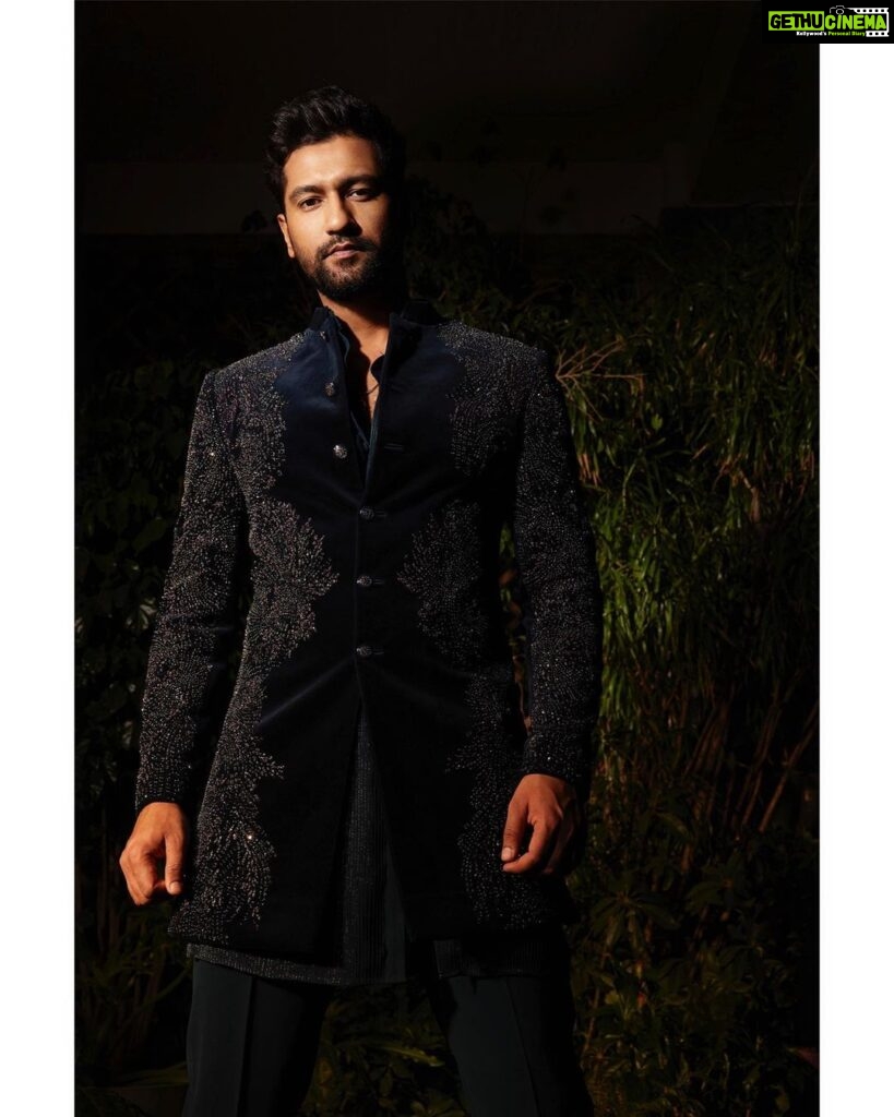 Vicky Kaushal Instagram - Fabulous night at @nmacc.india !!! ✨ Many congratulations and hats off to Nita Ambani ji for her vision and passion for arts that’s lead us to having a world class cultural centre in our own country.