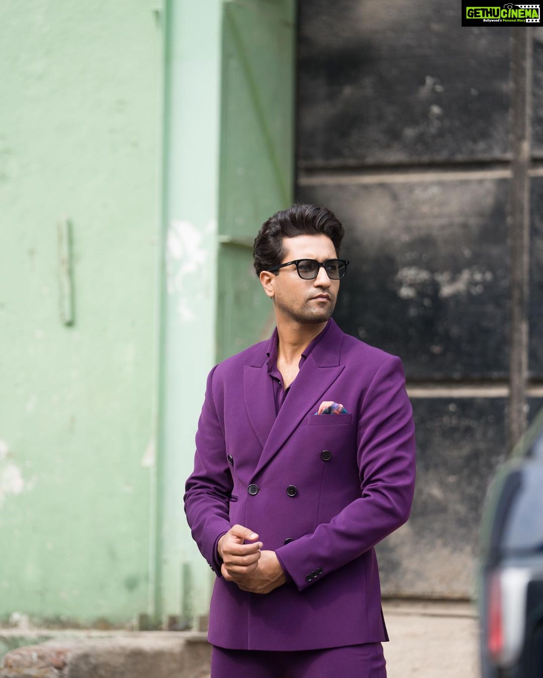 Vicky Kaushal Instagram - The last slide is my forever mood.