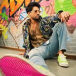Vicky Kaushal Instagram - Wagh-mare ho ladka Wagh-mare! 🕺🏽⚡️🔥 . See you all on Dec 16. #GovindaNaamMeraOnHotstar
