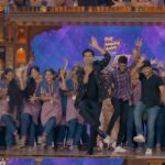 Vicky Kaushal Instagram - Masti, mazaak आणी khoop majaaa!!! Team #GovindaNaamMera had an absolute blast going to #ChalaHavaYeuDya. Big shout out to the incredibly talented team of the show… Do catch this week’s GNM special episodes starting tonight. . #GovindaNaamMeraOnHotstar | Dec 16.
