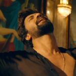Vicky Kaushal Instagram - Tu hi sazaa hai… Tu hi rihaai. 🎶🖤 . How many of you all have #BanaSharabi in your ‘sukoon’ playlist already? . #GovindaNaamMeraOnHotstar | Dec 16.