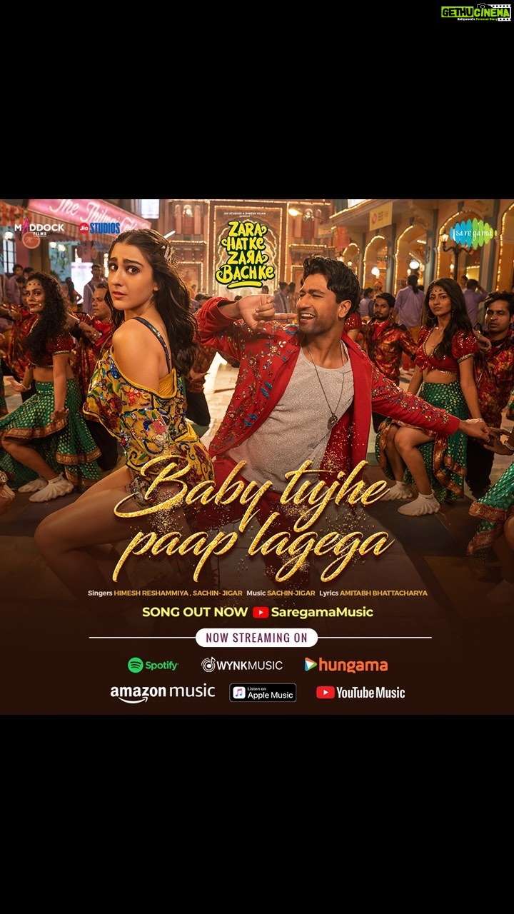 Vicky Kaushal Instagram - Just saying, agar iss gaane par Kapil aur Somya ke saath nahin jhoome, toh #BabytujhePaapLagega 😉🕺✨ Song is out, tune in now. 🎶🎶🎶 Hopefully you’ll say wow wow wow 🤩 #ZaraHatkeZaraBachke in theatres on 2nd June, 2023. @vickykaushal09 @laxman.utekar #DineshVijan #JyotiDeshpande @sachinjigar @soulfulsachin @jigarsaraiya @realhimesh @amitabhbhattacharyaofficial @ganeshacharyaa @maddockfilms @officialjiostudios @saregama_official