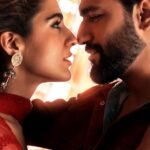 Vicky Kaushal Instagram - Pesh karte hai Kapil aur Somya ki kahaani ka agla gaana. 🥰 #TereVaaste song out now on Saregama Music YouTube Channel & all other streaming platforms. #ZaraHatkeZaraBachke, in cinemas on 2nd June, 2023. @saraalikhan95 @laxman.utekar #DineshVijan #JyotiDeshpande @sachinjigar @soulfulsachin @jigarsaraiya @varun_wave @iamshadabfaridi @officialaltamashfaridi @amitabhbhattacharyaofficial @ruelhiphop @maddockfilms @officialjiostudios @saregama_official