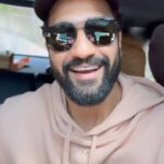 Vicky Kaushal Instagram - #ZaraHatkeZaraBachke Trailer trending at #1 on YouTube! Best birthday gift ke liye shukriya… now it’s time for the return gift!!! 🎁🎁🎁 Our first song “Phir Aur Kya Chahiye” coming out TODAY!!! See you guys LIVE on @saregama_official YT channel at 5:45pm!!! SONG DROPPING AT 6PM!!! 🎶🎶🎶 @maddockfilms @laxman.utekar @saraalikhan95 @arijitsingh @sachinjigar @amitabhbhattacharyaofficial #DineshVijan #PhirAurKyaChahiye