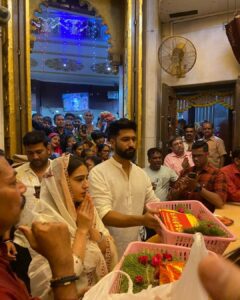 Vicky Kaushal Instagram - मंगलमूर्ति मोरया! Thank You Bappa! 🙏🏽🙏🏽🙏🏽