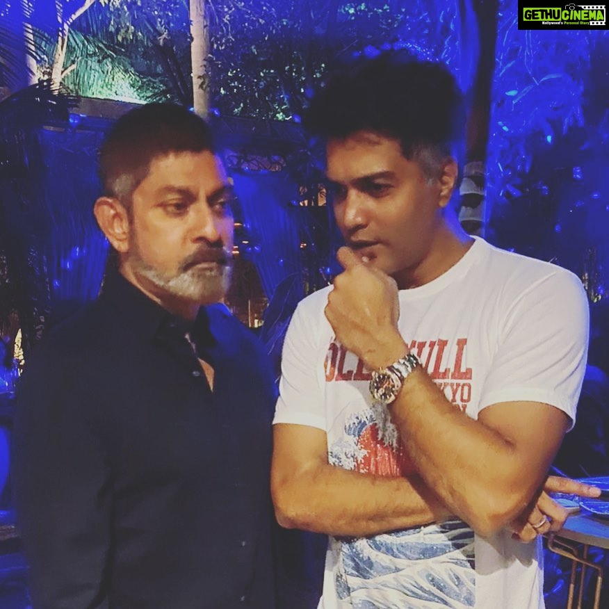 Vinay Rai Instagram - Taking pointers from the best in the business @iamjaggubhai_ . Villainy 101. #actor #actorslife #jags #jagapathibabu #vinayrai #villain #villains #tollywood #kollywood #telegu #tamil #cinema