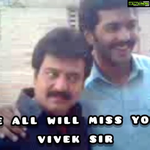 Vinay Rai Instagram - From the sets of JayamKondan. Thanks @devanlovestofly for this video. Great memories with Vivek Sir. Gonna miss you. #vivek #tamil #tamilcinema #actor