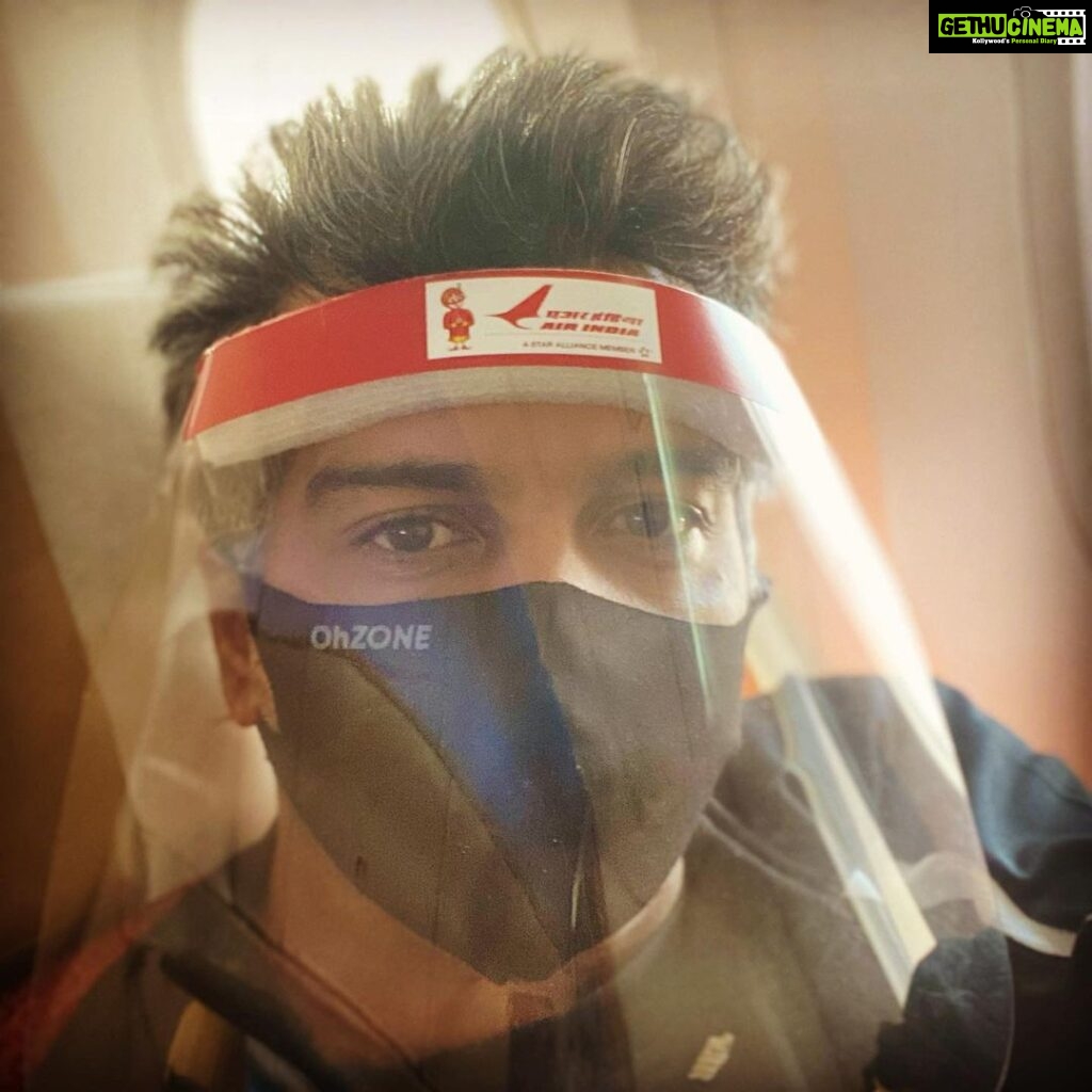 Vinay Rai Instagram - The new Air India travel gear 😋. #actor #actorslife #vinayrai #airindia #onmyway #corona #travelsafe #london #shoot #film