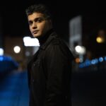Vinay Rai Instagram – “There’s something about black. You feel hidden away in it.” —  Georgia O’Keeffe

#actor #actorslife #vinayrai #film #shoot #winterfashion #nightphotography #tamilcinema #london🇬🇧 #tamilactors #black #films