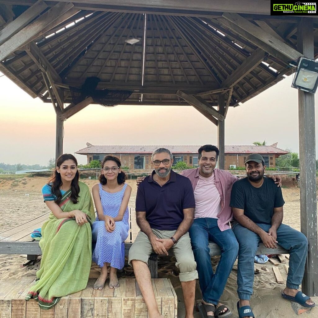 Vinay Rai Instagram - On set pics of team connect. Really enjoyed working in this film. Saw it yesterday and loved every moment of it. Congratulations and Good luck on a job well done @therowdypictures @ashwin.saravanan @wikkiofficial #nayanthara #sathyaraj @haniya.oncover @anupampkher @editorrichardkevin.a.