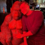 Vinay Rai Instagram - Monkey business😎. #actor #actorslife #vinayrai #tamilcinema #telugucinema #uk #halloween #dateforthenight #monkeysofinstagram Monkey House