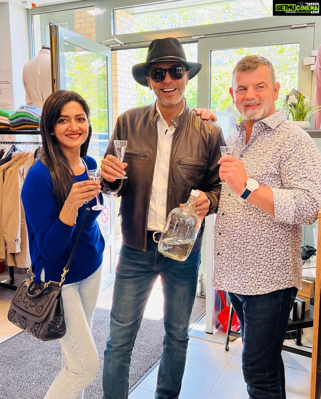 Vinay Rai Instagram - Palinka anyone??!!😜. #actor #actorslife #vinayrai #vimalaraman #palinka #hungary #kecskemet #travel #film Kecskemét Belváros