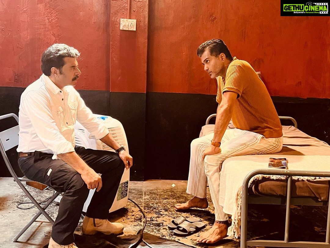 Vinay Rai Instagram - Thanks for all the love toward Christopher. It’s been an incredible experience for me filming with @mammootty sir , @unnikrishnan_b_director sir and his fabulous team. Thanks a lot to @udaykrishna_writer sir for his incredible script and @faizsiddik for his brilliant cinematography. Truly a dream come true. #actor #actorslife #mammootty #bunnikrishnan #malayalamcinema #tamilcinema #christopher #cinema #vinayrai
