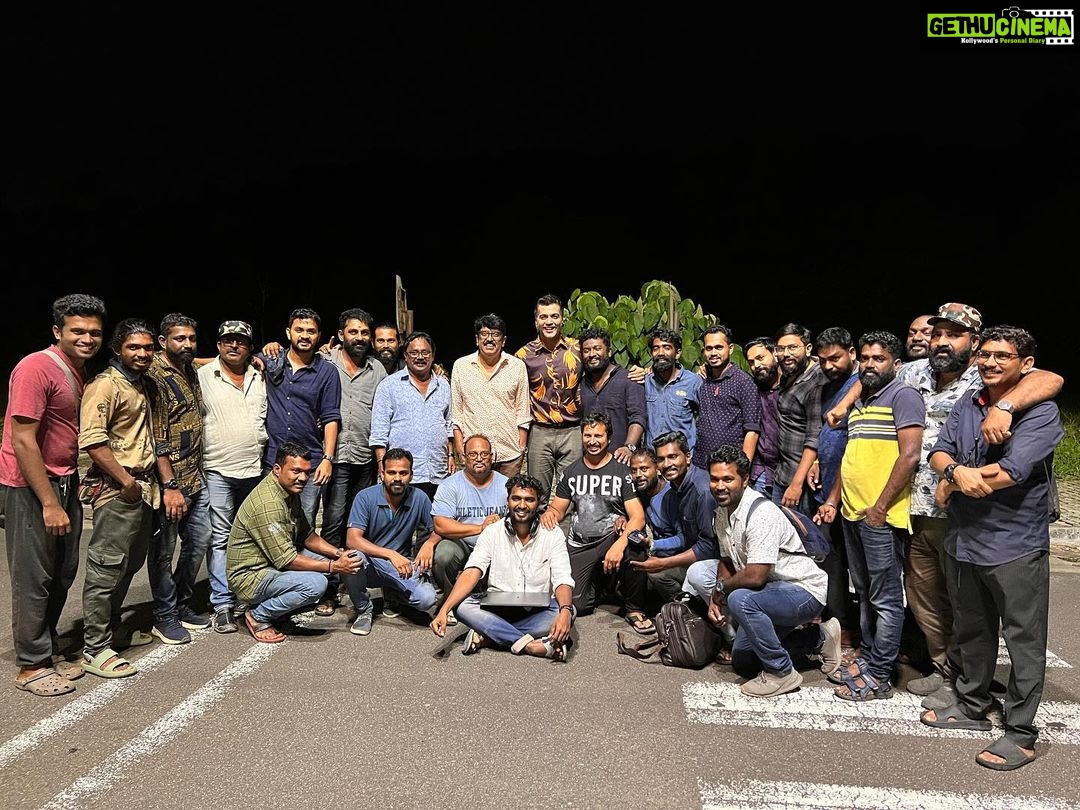 Vinay Rai Instagram - Thanks for all the love toward Christopher. It’s been an incredible experience for me filming with @mammootty sir , @unnikrishnan_b_director sir and his fabulous team. Thanks a lot to @udaykrishna_writer sir for his incredible script and @faizsiddik for his brilliant cinematography. Truly a dream come true. #actor #actorslife #mammootty #bunnikrishnan #malayalamcinema #tamilcinema #christopher #cinema #vinayrai