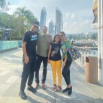 Vinay Rai Instagram - Unforgettable 18hrs in Singapore.❤️🤗. #actor #actorslife #singapore #vinayrai #holiday #bestfriends #oldisgold #holiday Marina at Keppel Bay