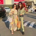 Vindhya Tiwari Instagram - That’s how we are celebrating Mother’s Day full day only shopping yayyy @reetatiwari0762 u mean the whole wide world to me 🌎 #best friends forever❤️👭 #happymothersday
