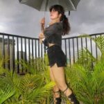 Vindhya Tiwari Instagram - Baarish ka mausam n Arijit singh ki voice is a different vibe altogether ❤ which is ur fav song of baarish 🌧 ? Mumbai, Maharashtra