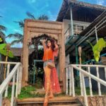 Vindhya Tiwari Instagram - Untamed beauty of wildflowers 🍀🌸