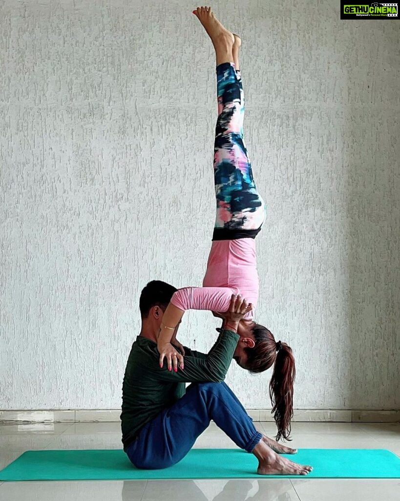 Vinny Arora Instagram - Happy yoga day 🧘🏻‍♀ #waybackwednesday