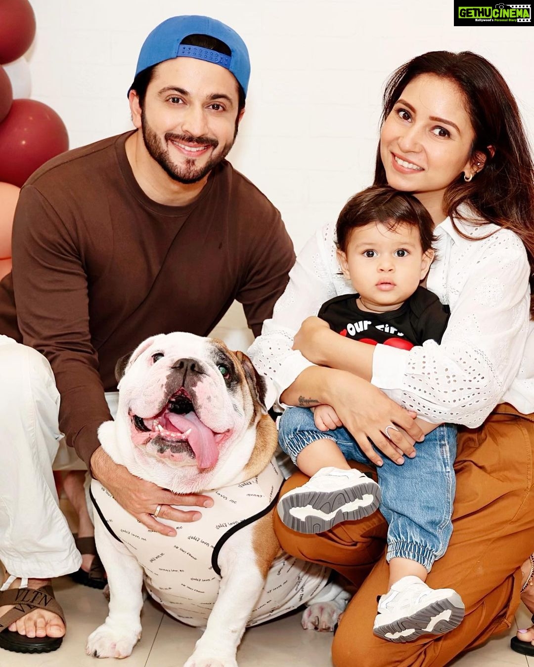 Vinny Arora Instagram - 4 years of togetherness with our fur baby & how can it not be a big deal ❤️ @oreo.thetroublemaker ‘s Adopt-a-versary no 4 🐶🧿 Decor: @ezyprints Pet Cake: @bombaybarkers Customised Return Favors: @alienchikki