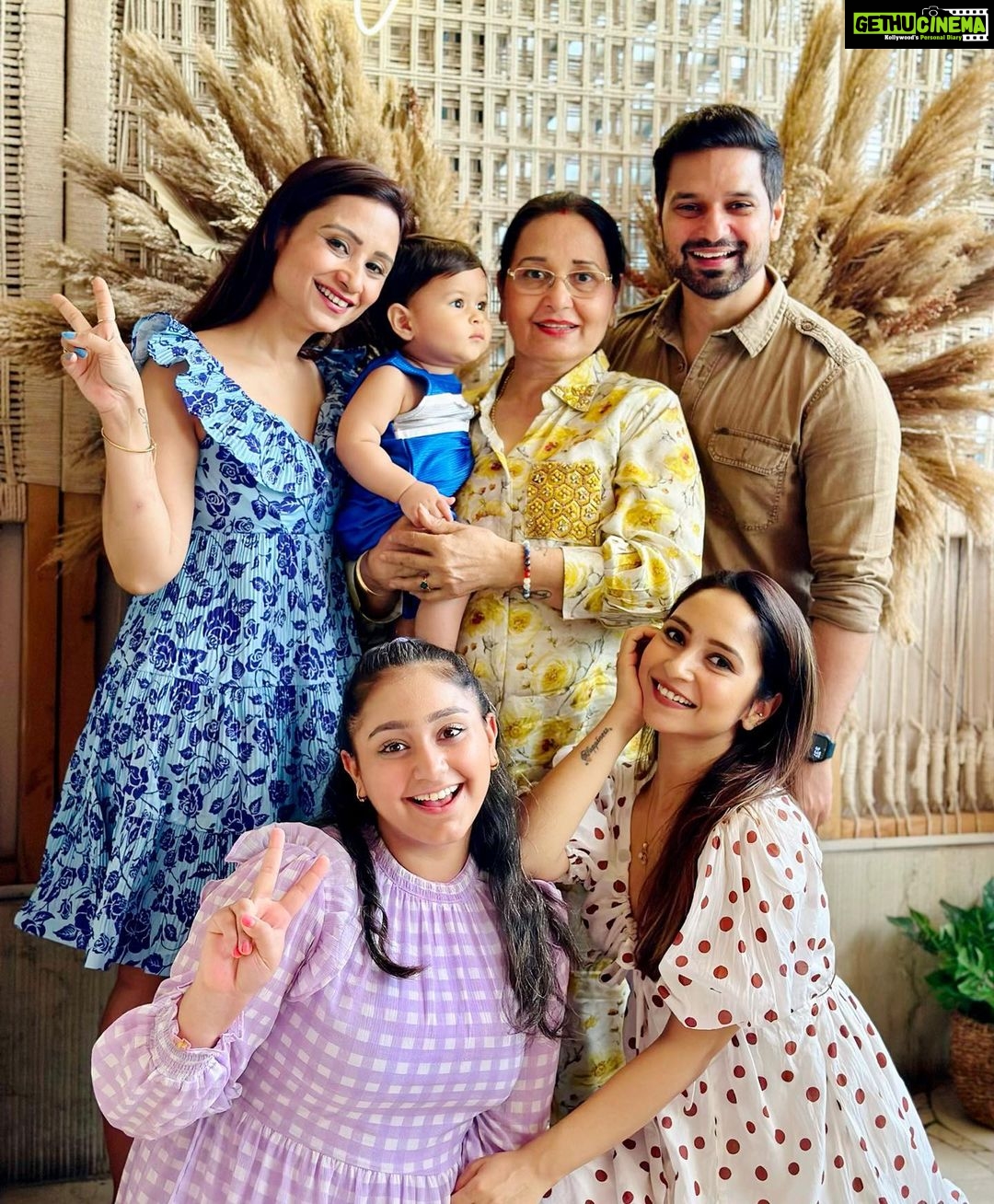 Vinny Arora Instagram - Mommies & Babies 🤱🏻♾